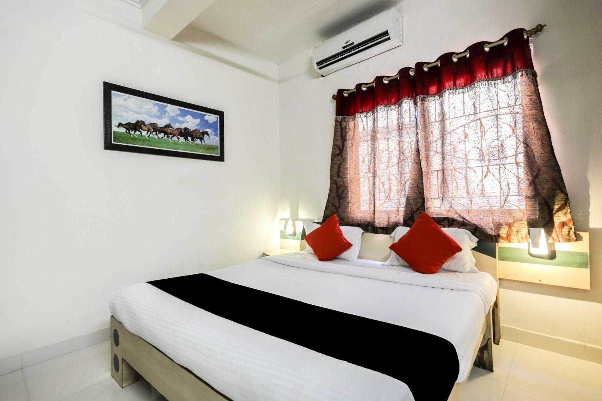 Collection O 3761 Hotel Shree Datta إندور المظهر الخارجي الصورة