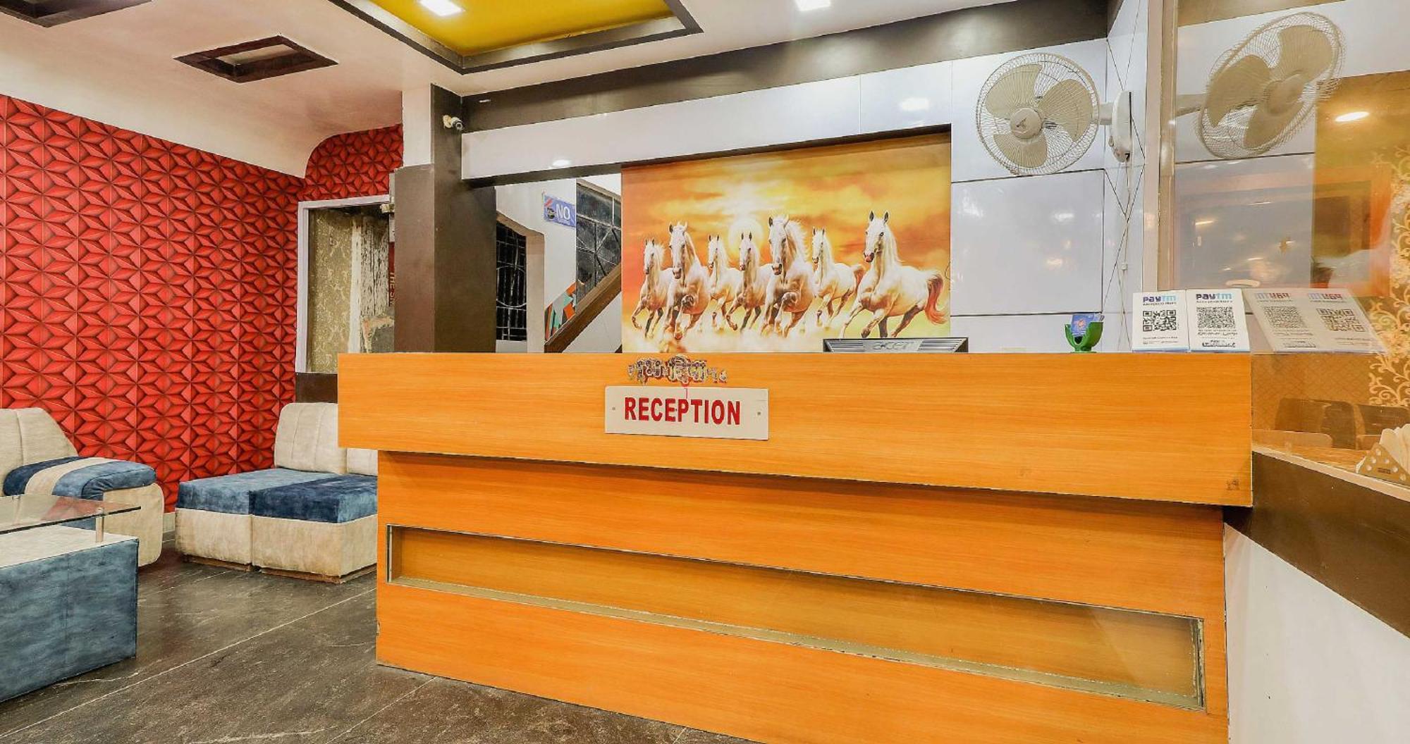 Collection O 3761 Hotel Shree Datta إندور المظهر الخارجي الصورة